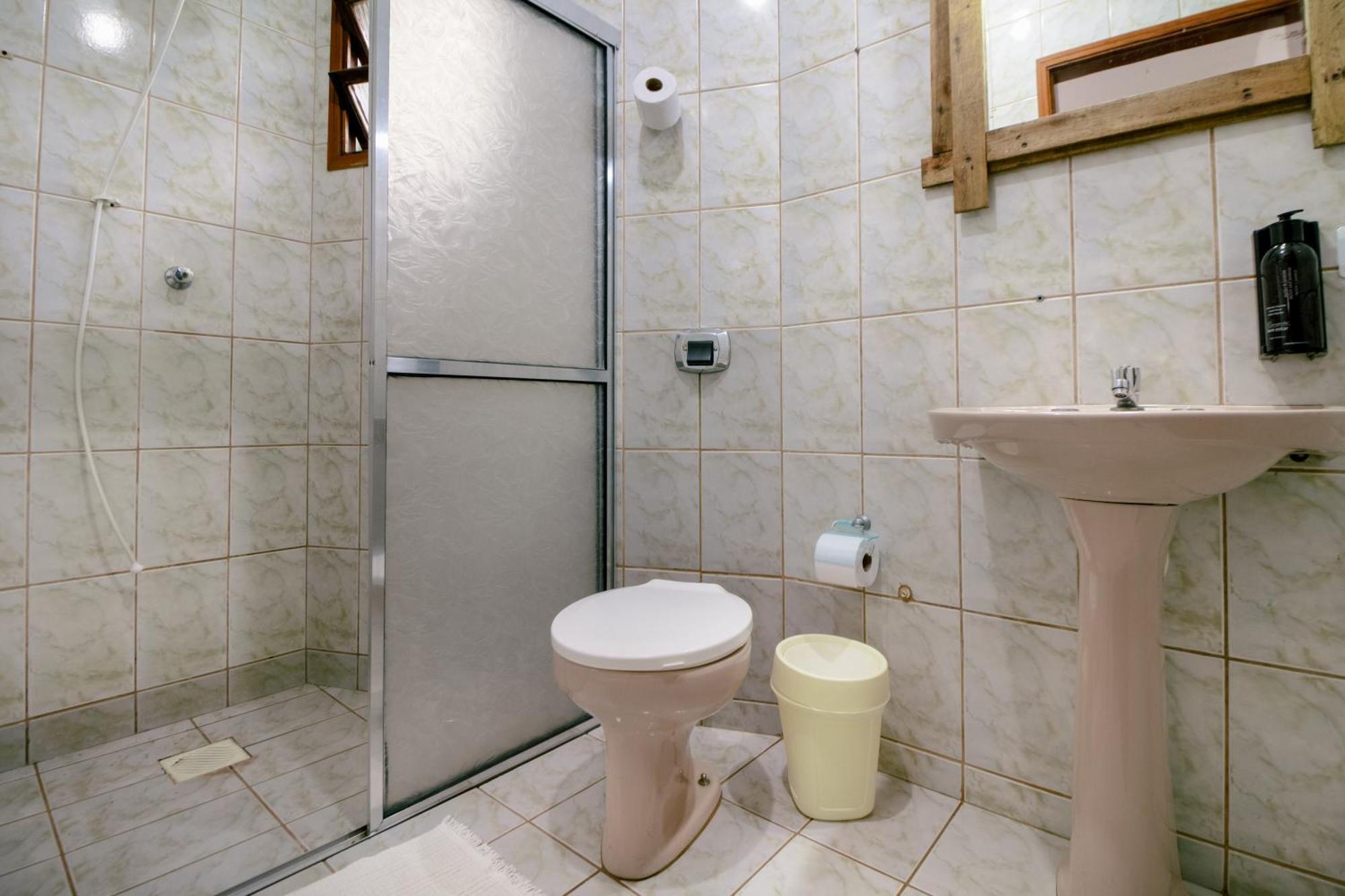 Velinn Pousada Ubatuba Tropical Phòng bức ảnh