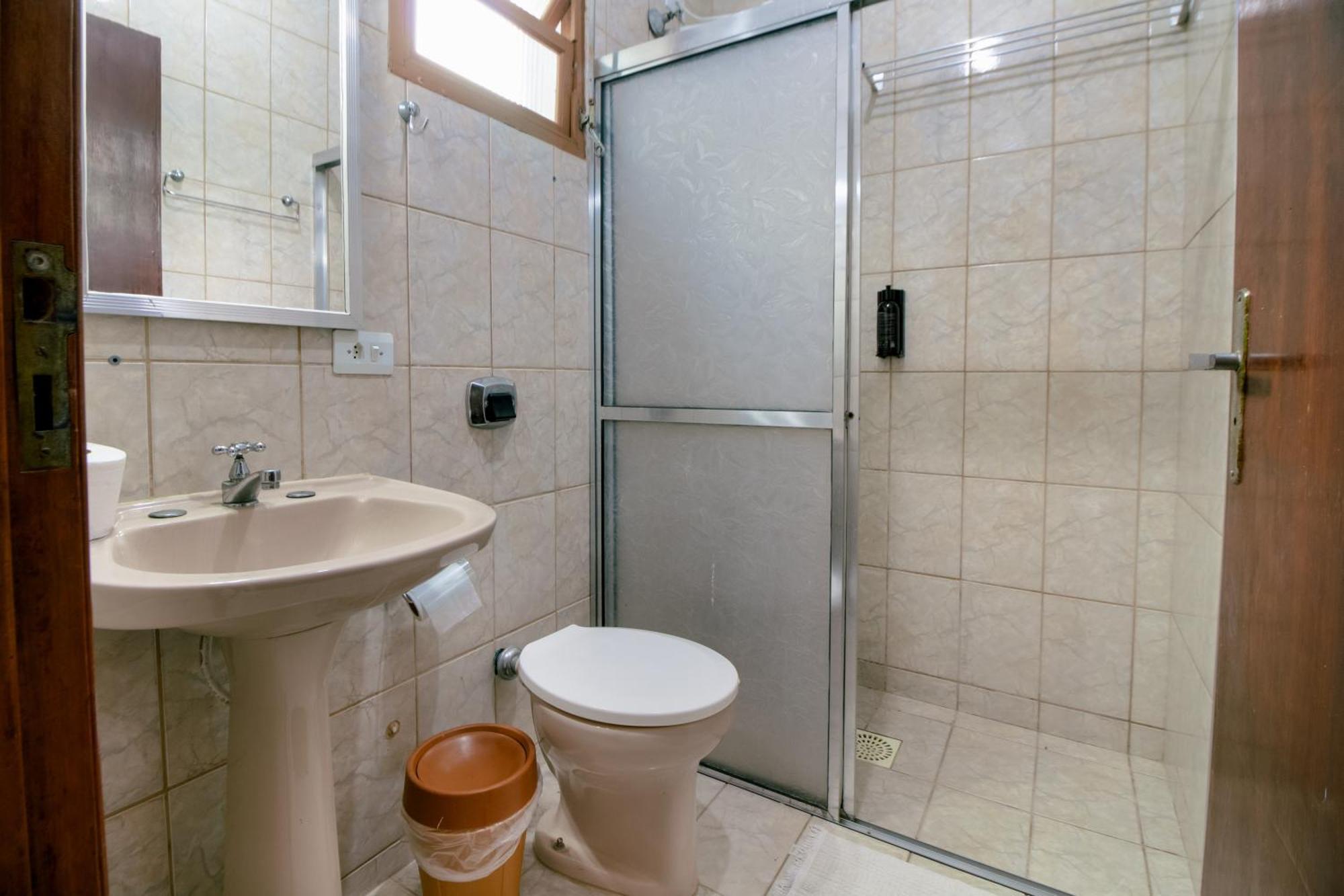 Velinn Pousada Ubatuba Tropical Phòng bức ảnh